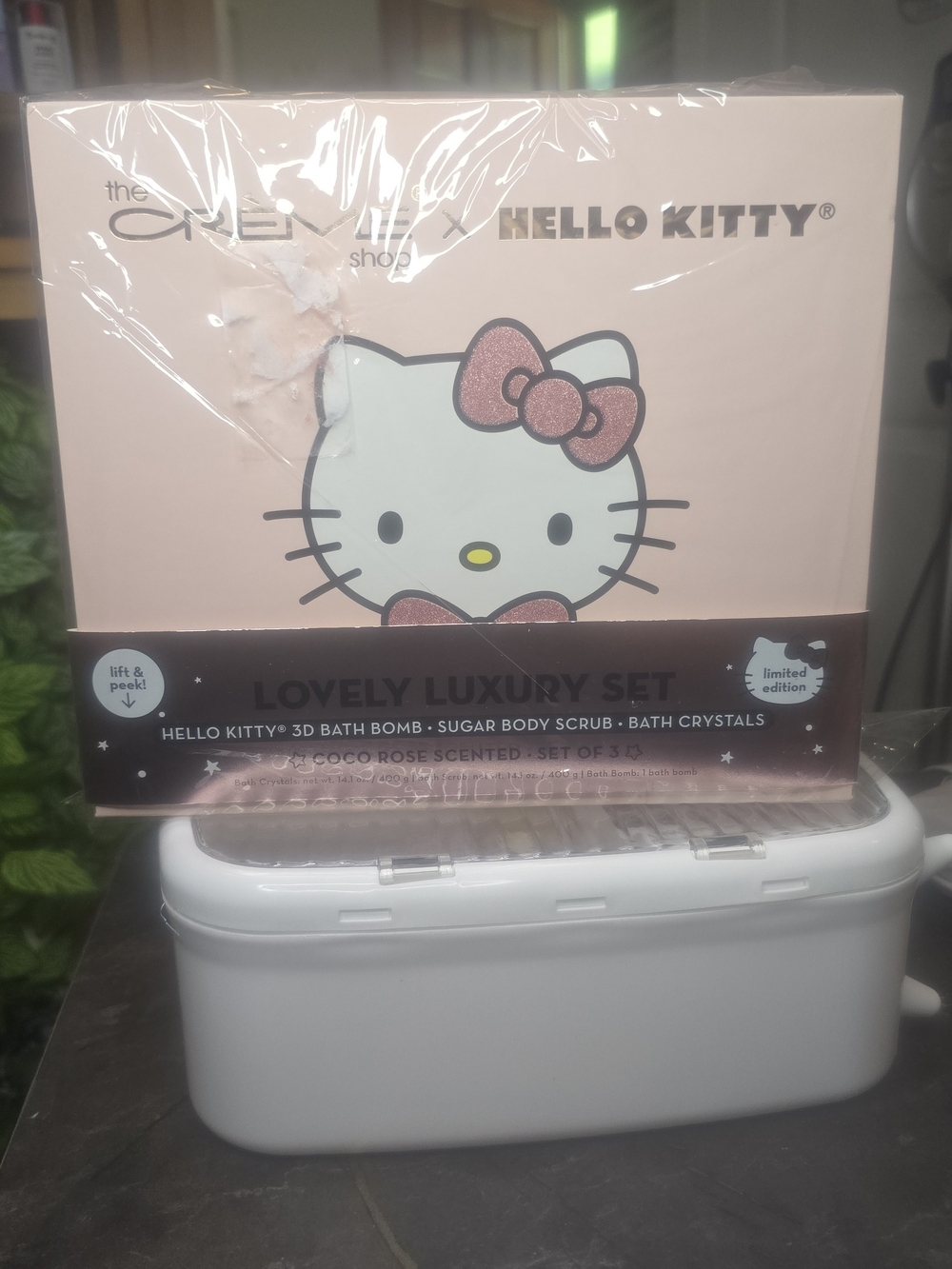 Hello Kitty Pink Bath & Body Lovely Luxury Set